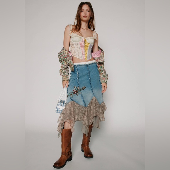 Kimchi Blue Dresses & Skirts - Kimchi Blue Talia Denim & Lace Midi Skirt